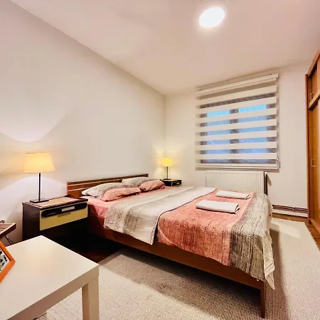 Viktorija Apartment